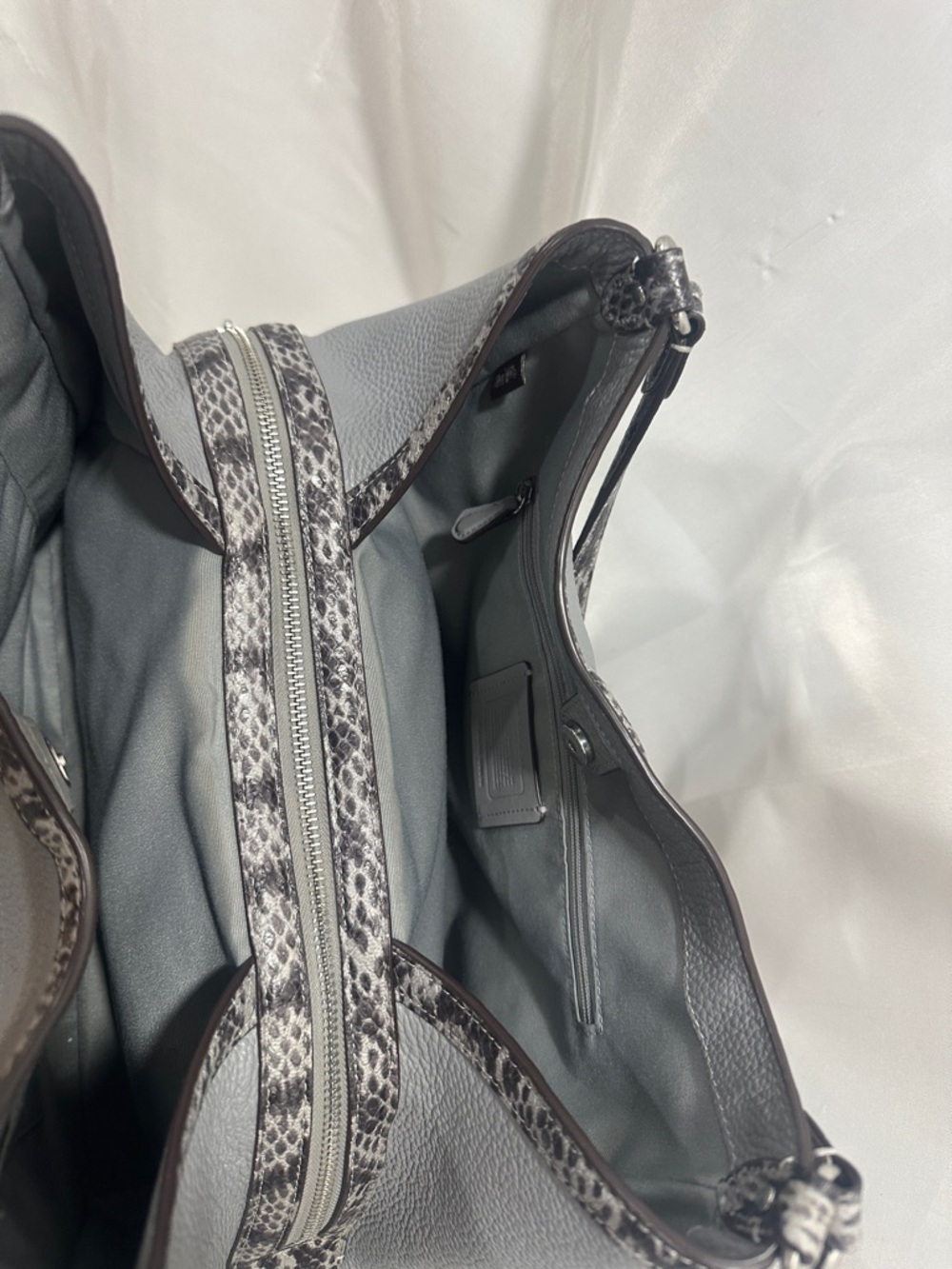 Coach Gray Pebbled Leather Shoulder Bag with Snake-Print Trim EUC - Picture 10 of 15